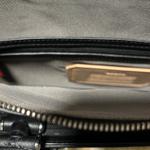 Tumi Astor Regis Black Slim Leather Briefcase Messenger Laptop Bag - 93211D - Picture 9 of 14